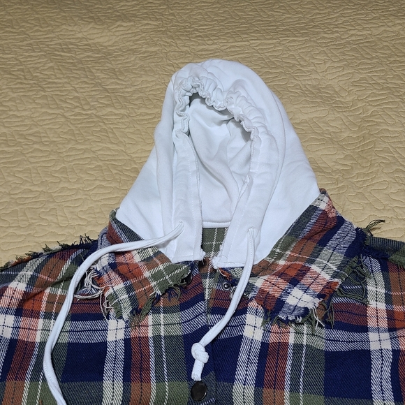 Shop Stevie deconstructed flannel oversized hooded shacket jacket size L - Picture 6 of 12